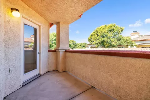 Exterior - 6967 Stagecoach Rd #E, Dublin, CA 94568 photo 2 of 5