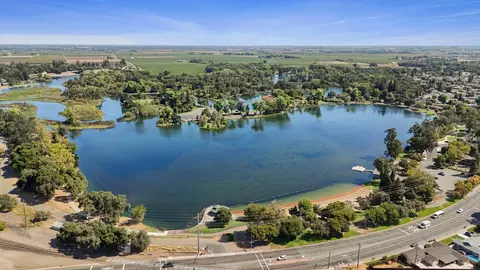View/Area - 2426 Modoc Way, Lodi, CA 95242 photo 17 of 20