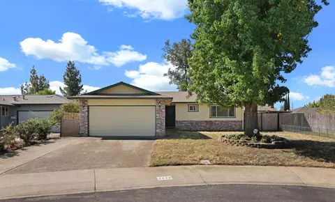 Exterior - 2426 Modoc Way, Lodi, CA 95242 photo 2 of 8