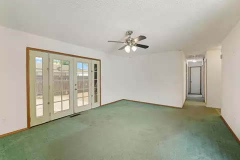 Living - 2426 Modoc Way, Lodi, CA 95242 photo 1 of 3