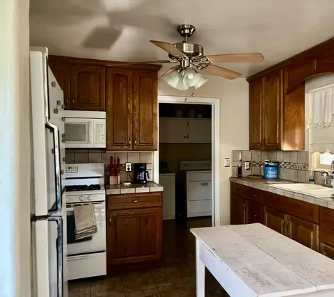 Kitchen - 520 N 4th St, Patterson, CA 95363 photo 2 of 2