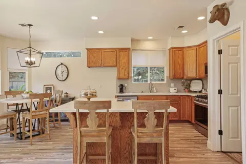 Kitchen - 5262 Flor Ct, Linden, CA 95236 photo 3 of 7