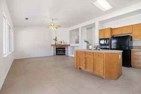 Living - 1737 Mable Ave, Modesto, CA 95355 photo 3 of 3