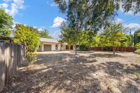 Exterior - 855 A St, Davis, CA 95616 photo 5 of 5