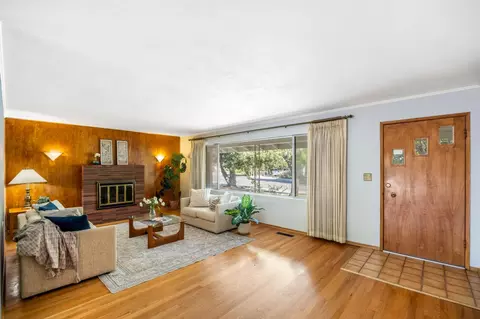 Living - 855 A St, Davis, CA 95616 photo 1 of 3