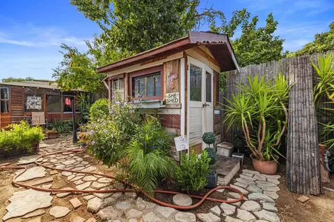 Exterior - 2908 Bateman Ln, Modesto, CA 95354 photo 4 of 7