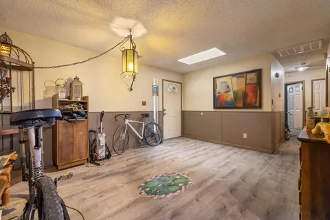 Entry Way - 2908 Bateman Ln, Modesto, CA 95354 photo 3 of 6