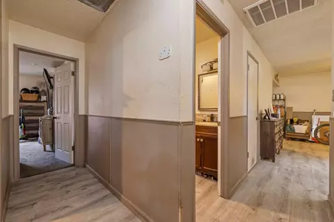 Entry Way - 2908 Bateman Ln, Modesto, CA 95354 photo 5 of 6