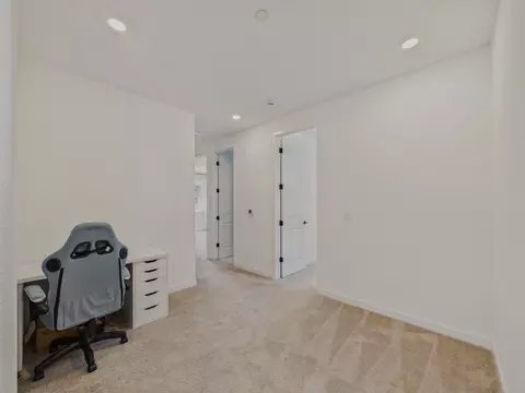 Entry Way - 3276 Oak Trail Dr, Manteca, CA 95337 photo 1 of 2