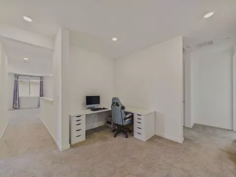 Entry Way - 3276 Oak Trail Dr, Manteca, CA 95337 photo 2 of 2