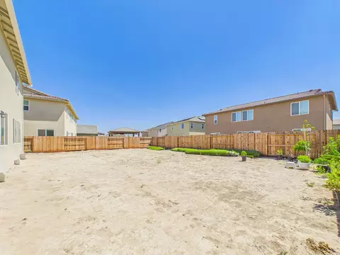 Exterior - 3276 Oak Trail Dr, Manteca, CA 95337 photo 3 of 3