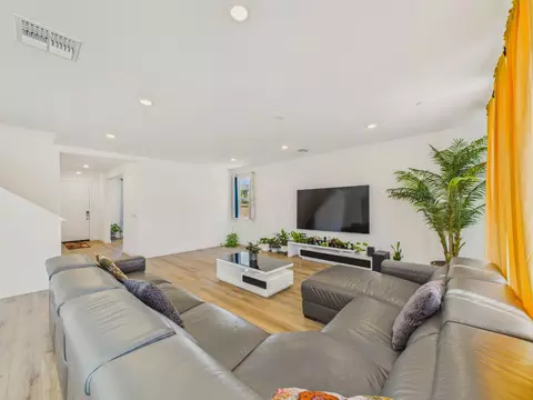Living - 3276 Oak Trail Dr, Manteca, CA 95337 photo 5 of 8