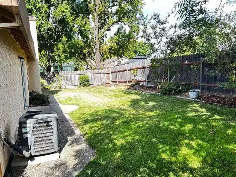 Exterior - 5401 Pearlstone Dr, Antelope, CA 95843 photo 8 of 14