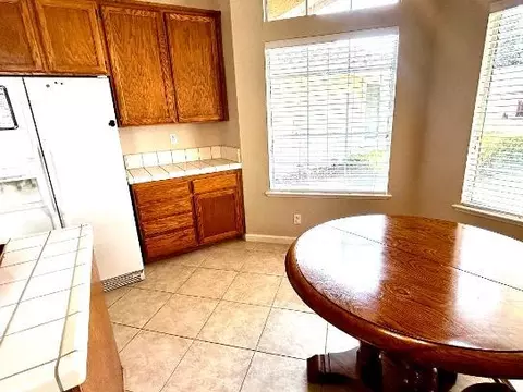 Kitchen - 5401 Pearlstone Dr, Antelope, CA 95843 photo 2 of 10