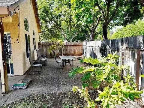 Exterior - 5401 Pearlstone Dr, Antelope, CA 95843 photo 6 of 14
