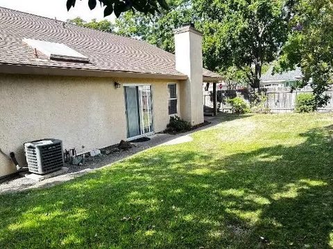 Exterior - 5401 Pearlstone Dr, Antelope, CA 95843 photo 9 of 14