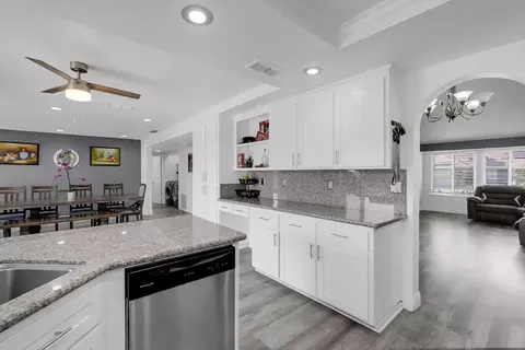 Kitchen - 1632 Marazzi Ln, Ceres, CA 95307 photo 4 of 4