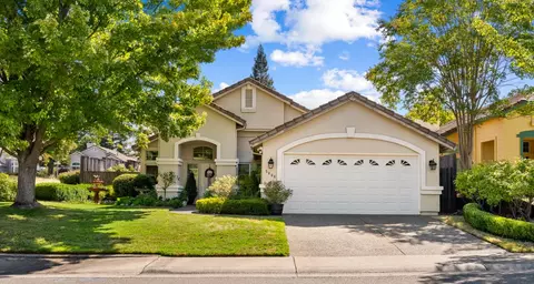 5008 Skyway Dr, Fair Oaks, CA 95628