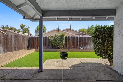 Exterior - 876 Placer Ave, Manteca, CA 95336 photo 1 of 7