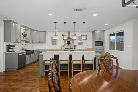 Kitchen - 876 Placer Ave, Manteca, CA 95336 photo 9 of 9