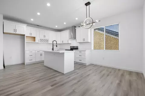 Other - 1121 Crater Ave, Modesto, CA 95351 photo 5 of 8