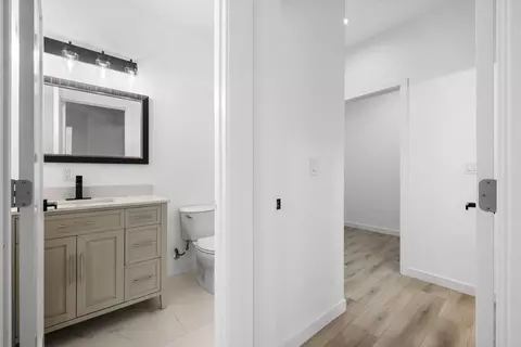 Entry Way - 1121 Crater Ave, Modesto, CA 95351 photo 9 of 12