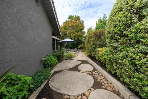 Exterior - 1981 Ashley Ct, Turlock, CA 95382 photo 10 of 12
