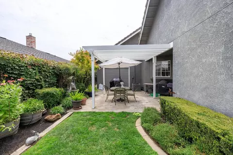 Exterior - 1981 Ashley Ct, Turlock, CA 95382 photo 6 of 12