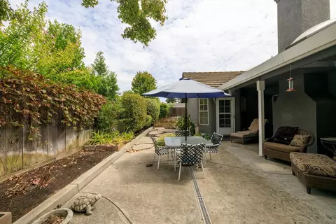 Exterior - 1981 Ashley Ct, Turlock, CA 95382 photo 4 of 12