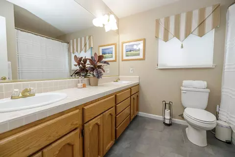 Bath - 1981 Ashley Ct, Turlock, CA 95382 photo 3 of 3