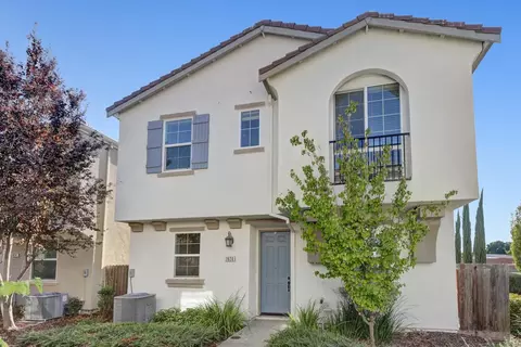 7820 Zaragoza Walk, Sacramento, CA 95823