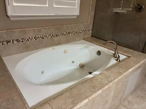 Bath - 2563 Carla Dr, Placerville, CA 95667 photo 1 of 7
