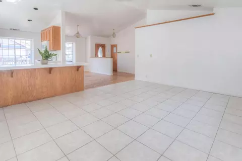Living - 550 E 10th St, Lincoln, CA 95648 photo 4 of 4