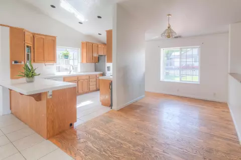 Living - 550 E 10th St, Lincoln, CA 95648 photo 2 of 4