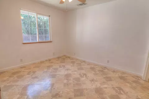 Bedroom - 550 E 10th St, Lincoln, CA 95648 photo 1 of 3