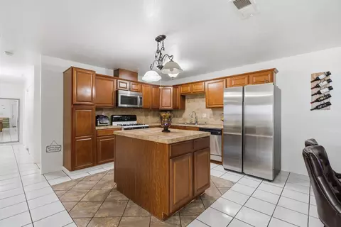 Kitchen - 2821 Boardwalk, Modesto, CA 95350 photo 2 of 2