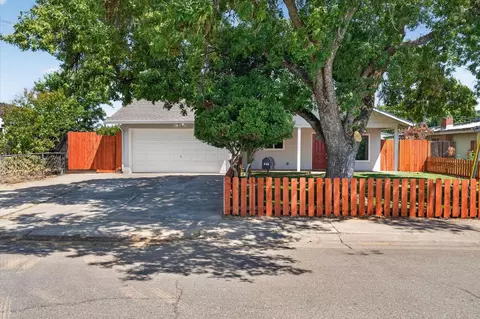 Exterior - 801 Taylor St, Winters, CA 95694 photo 5 of 10