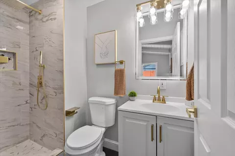 Bath - 801 Taylor St, Winters, CA 95694 photo 1 of 4