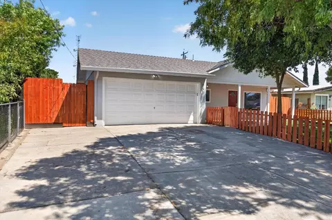 Exterior - 801 Taylor St, Winters, CA 95694 photo 6 of 10