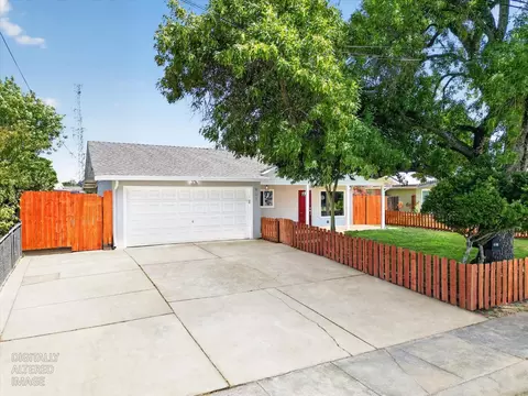 Exterior - 801 Taylor St, Winters, CA 95694 photo 3 of 10