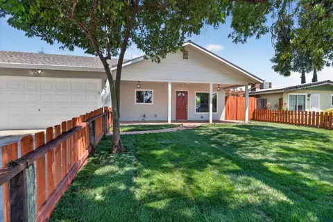 Exterior - 801 Taylor St, Winters, CA 95694 photo 7 of 10