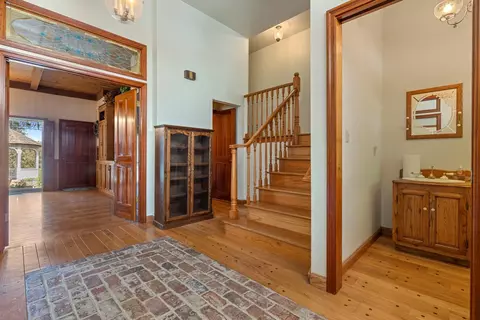 Entry Way - 1252 Root Rd, Modesto, CA 95357 photo 4 of 18