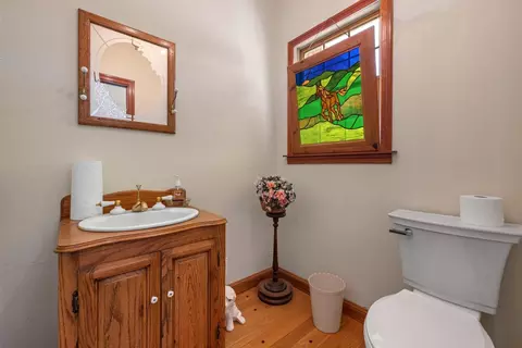 Bath - 1252 Root Rd, Modesto, CA 95357 photo 1 of 9