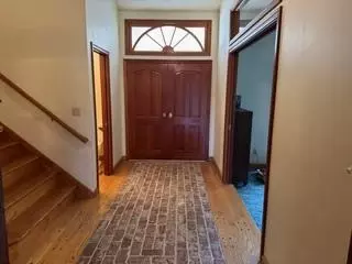 Entry Way - 1252 Root Rd, Modesto, CA 95357 photo 1 of 2