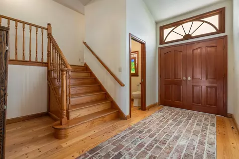 Entry Way - 1252 Root Rd, Modesto, CA 95357 photo 3 of 18