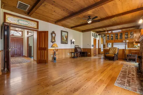 Living - 1252 Root Rd, Modesto, CA 95357 photo 4 of 7