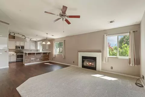Living - 2142 Bluejay Way, Lodi, CA 95240 photo 1 of 4