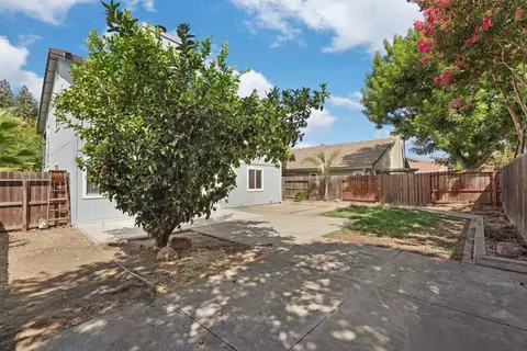 Exterior - 2142 Bluejay Way, Lodi, CA 95240 photo 8 of 8