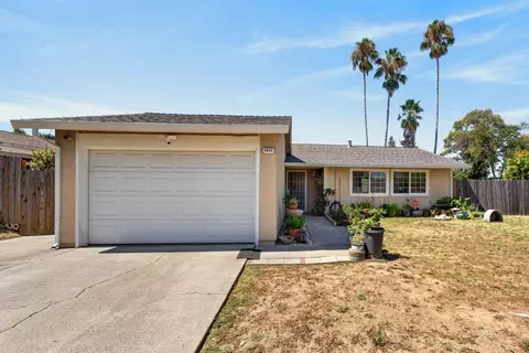 5645 Woodforest, Sacramento, CA 95842