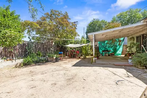 Exterior - 1705 Scott Ave, Modesto, CA 95350 photo 3 of 4
